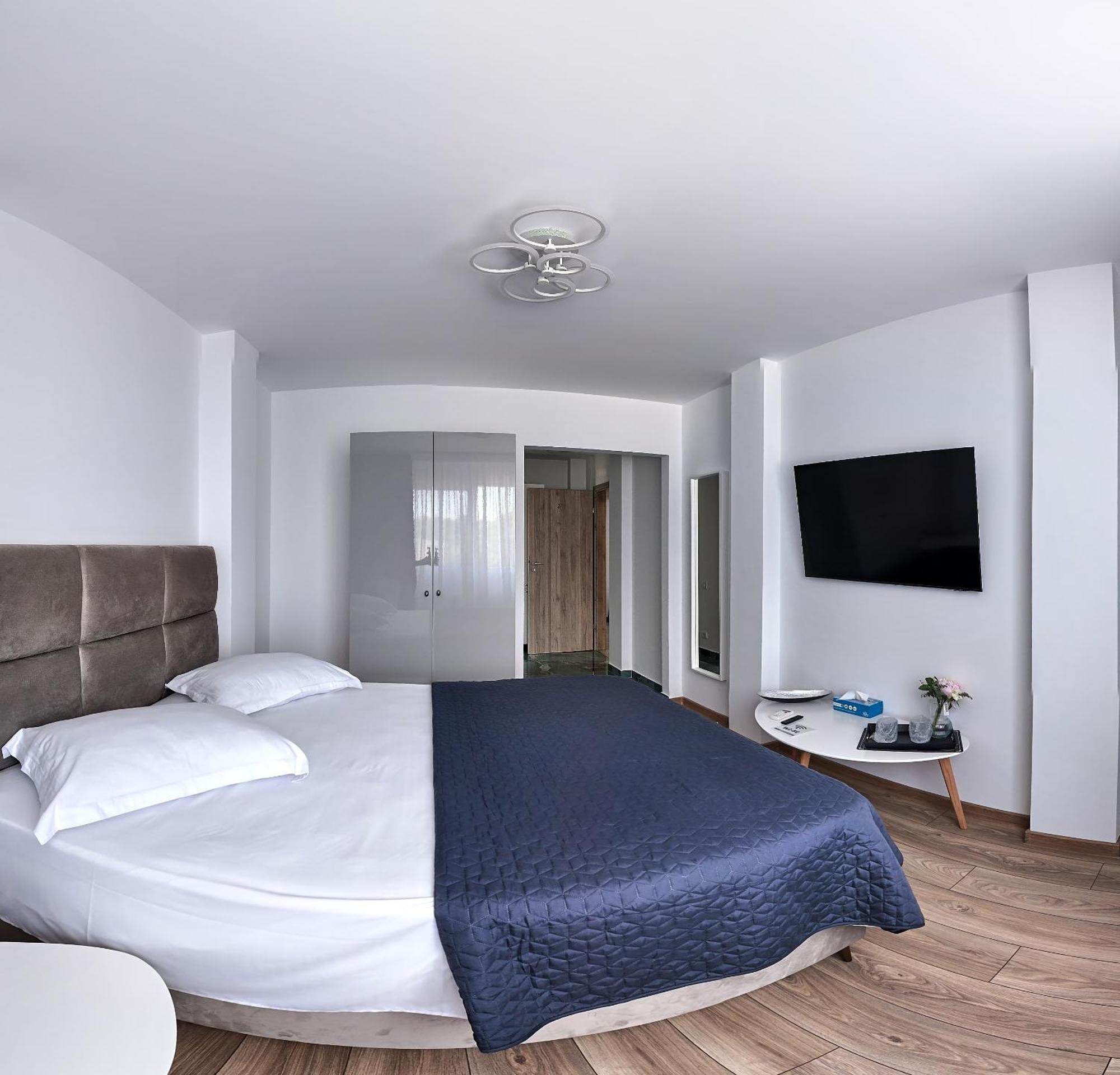 Emma Hotel 4*